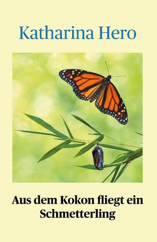 Aus dem Kokon fliegt ein Schmetterling