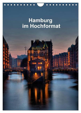 Hamburg im Hochformat (Wandkalender 2026 DIN A4 hoch), CALVENDO Monatskalender
