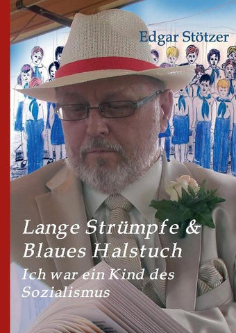 Lange Strümpfe & Blaues Halstuch