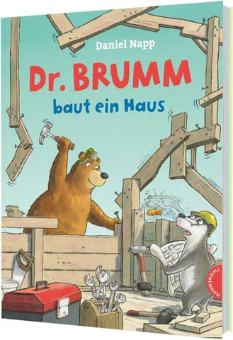 Dr. Brumm: Dr. Brumm baut ein Haus