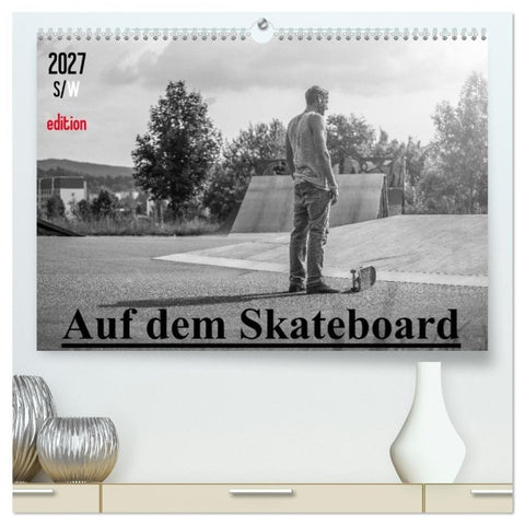 Auf dem Skateboard (hochwertiger Premium Wandkalender 2027 DIN A2 quer), Kunstdruck in Hochglanz