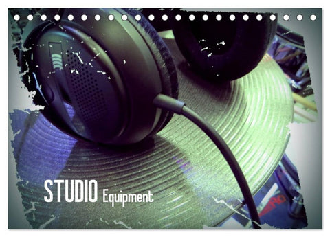 STUDIO Equipment (Tischkalender 2026 DIN A5 quer), CALVENDO Monatskalender
