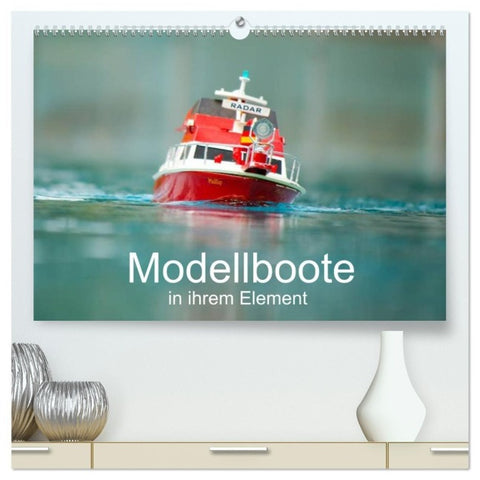 Modellboote in ihrem Element (hochwertiger Premium Wandkalender 2027 DIN A2 quer), Kunstdruck in Hochglanz