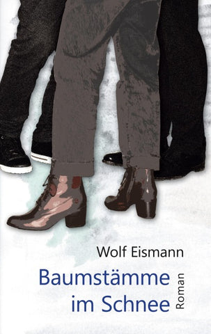 Baumstämme im Schnee