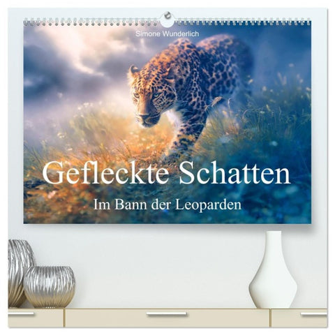 Gefleckte Schatten - Im Bann der Leoparden (hochwertiger Premium Wandkalender 2027 DIN A2 quer), Kunstdruck in Hochglanz