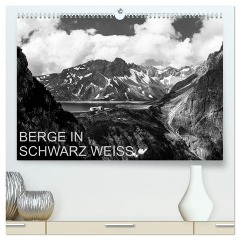 BERGE IN SCHWARZ WEISS (hochwertiger Premium Wandkalender 2026 DIN A2 quer), Kunstdruck in Hochglanz