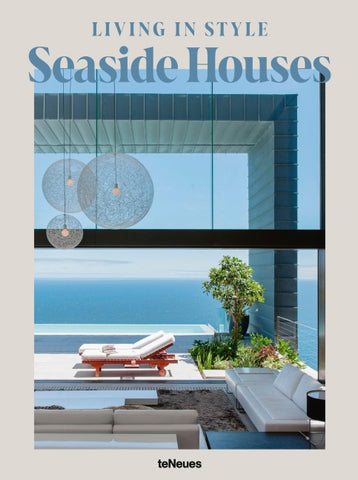 Living in Style Seaside Houses (DE)