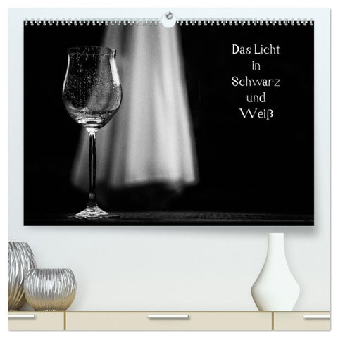 Das Licht in Schwarz und Weiß (hochwertiger Premium Wandkalender 2026 DIN A2 quer), Kunstdruck in Hochglanz