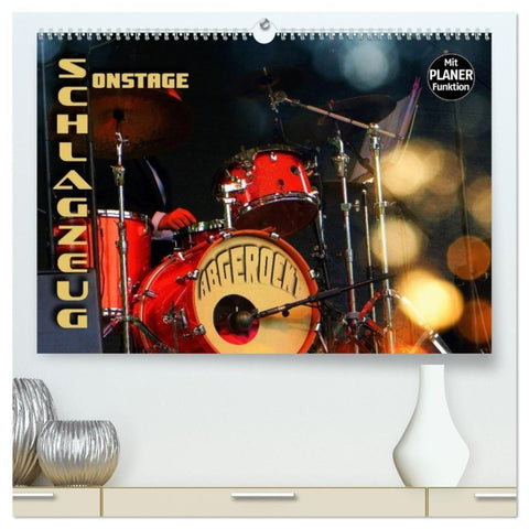 Schlagzeug onstage - "abgerockt" (hochwertiger Premium Wandkalender 2027 DIN A2 quer), Kunstdruck in Hochglanz