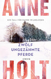 Zwölf ungezähmte Pferde