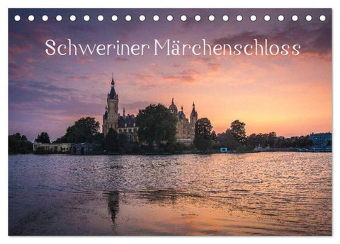 Schweriner Märchenschloss (Tischkalender 2027 DIN A5 quer), CALVENDO Monatskalender