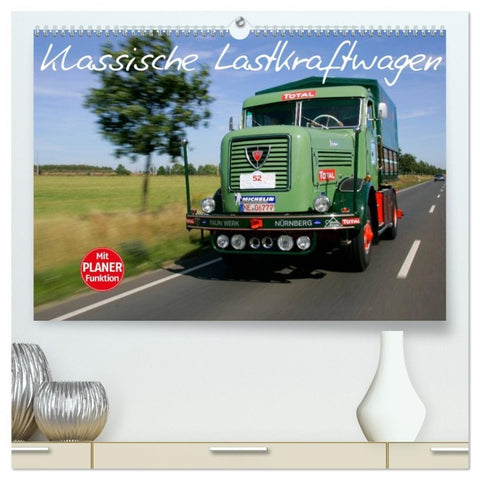 Klassische Lastkraftwagen (hochwertiger Premium Wandkalender 2026 DIN A2 quer), Kunstdruck in Hochglanz