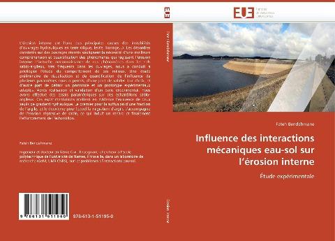 Influence des interactions mécaniques eau-sol sur l'érosion interne