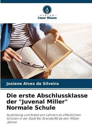 Die erste Abschlussklasse der "Juvenal Miller" Normale Schule