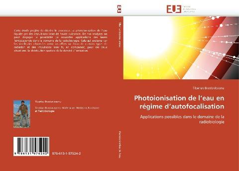 Photoionisation de l'eau en régime d'autofocalisation