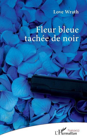 Fleur bleue tachée de noir