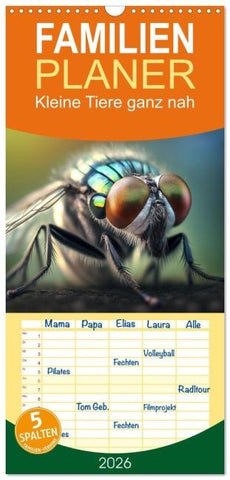 Familienplaner 2026 - Kleine Tiere ganz nah mit 5 Spalten (Wandkalender, 21 x 45 cm) CALVENDO